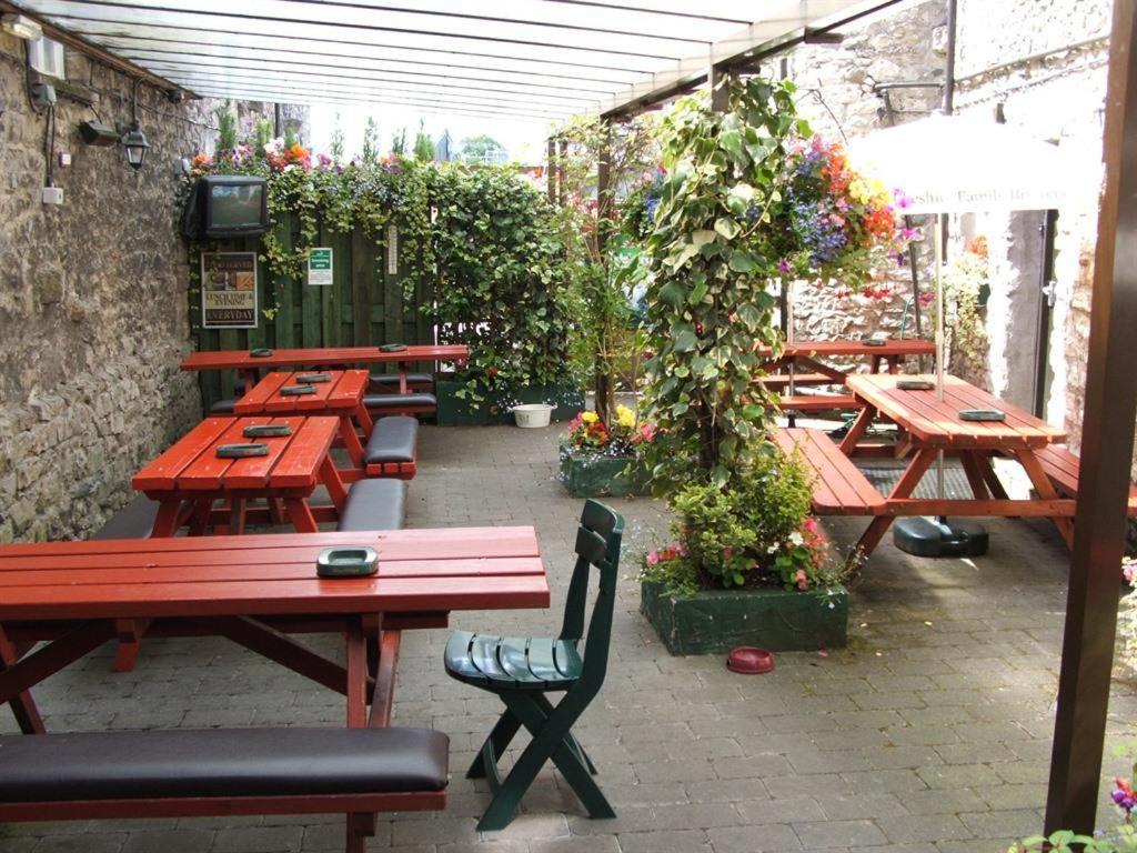The Cross Keys Apartamento Milnthorpe Exterior foto
